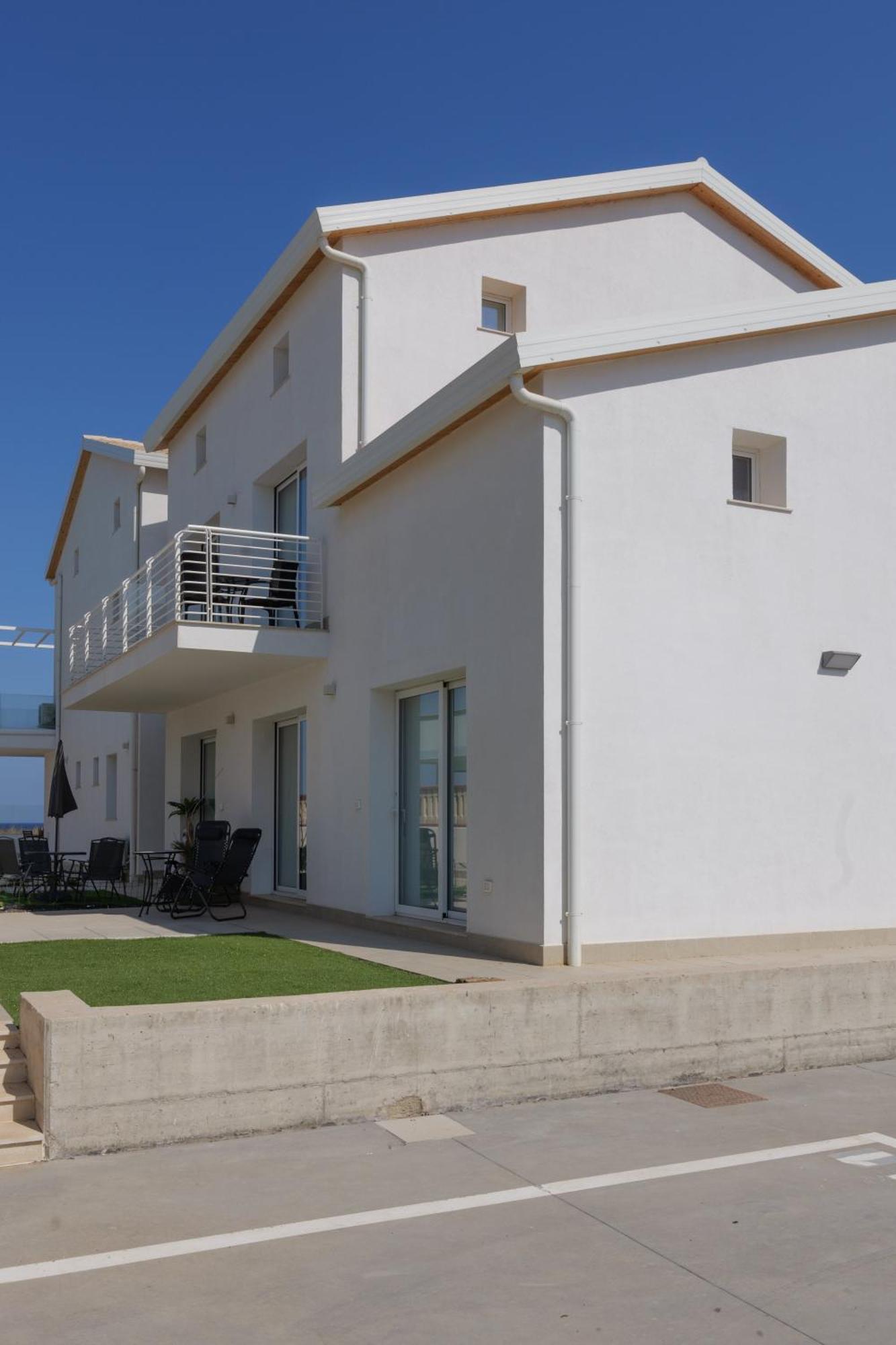 Astro Apartments With Direct Access On The Sea Of Noto Heritage Of Unesco Exterior foto